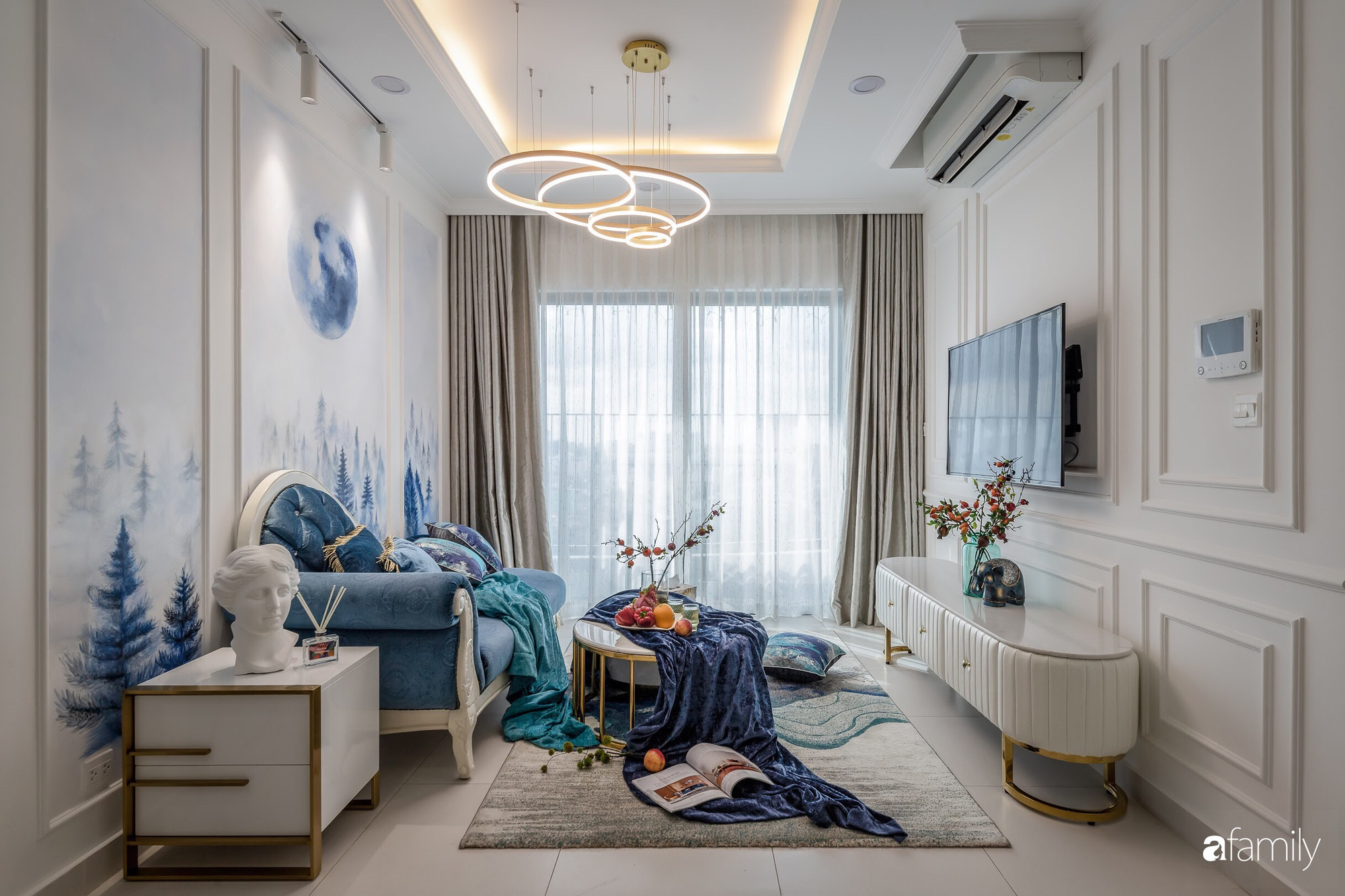 Căn hộ 60m² đẹp cá tính với điểm nhấn màu xanh sang trọng có chi phí hoàn thiện 300 triệu đồng ở TP. HCM - Ảnh 2. Căn hộ 60m² đẹp cá tính với điểm nhấn màu xanh sang trọng có chi phí hoàn thiện 300 triệu đồng ở TP. HCM - Ảnh 2.