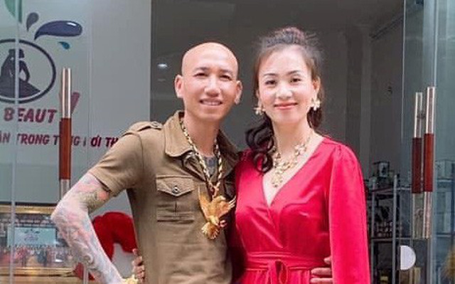 Chân dung cặp vợ chồng giang hồ mạng Phú Lê mới bị bắt - Ảnh 4.