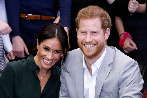 Tiết lộ sinh nhật lặng lẽ của Meghan Markle: Hoàn toàn vắng bóng bạn thân trong khi hoàng gia Anh được cho là bị phớt lờ - Ảnh 1.