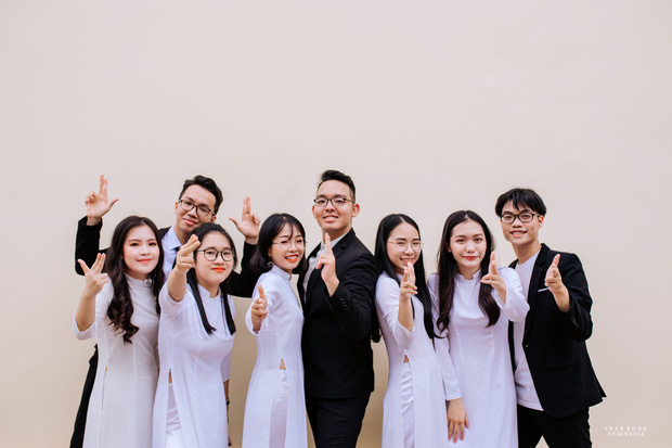 Gái xinh Nghệ An giành học bổng toàn phần, là thành viên xuất sắc lớp học siêu trí tuệ có 1 thủ khoa khối D1, 33/34 học sinh tuyển thẳng Đại học - Ảnh 8.