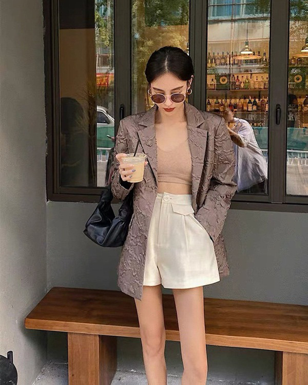 Hương Giang lúc nào cũng chanh sả nhờ diện blazer cực khéo, các nàng hóng ngay để lên hạng phong cách - Ảnh 14.