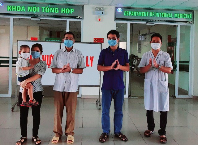 3 người trong một gia đình ở Bắc Giang được công bố khỏi COVID-19  - Ảnh 3.