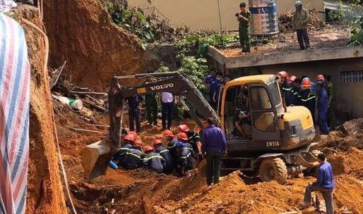 Khởi tố bị can vụ sập công trình khiến 4 người chết ở Phú Thọ - Ảnh 1.