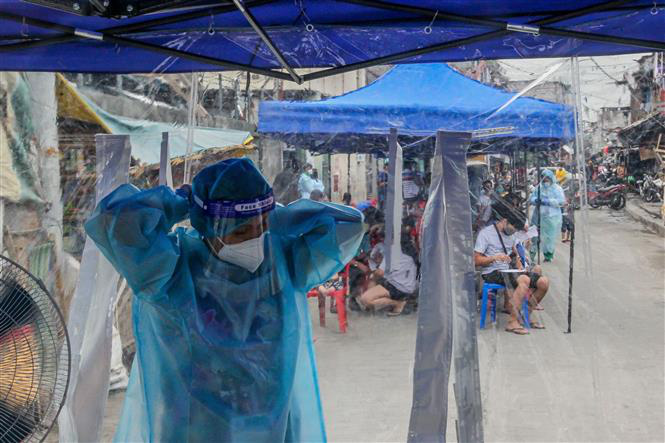 Chỉ còn 40 bệnh nhân điều trị COVID-19 tại Việt Nam - Ảnh 3. Chỉ còn 40 bệnh nhân điều trị COVID-19 tại Việt Nam - Ảnh 3.