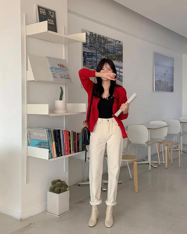 12 outfit max sành điệu của hội gái Hàn sang chảnh, học theo ngay để có style chuẩn đẹp cho năm mới - Ảnh 2. 12 outfit max sành điệu của hội gái Hàn sang chảnh, học theo ngay để có style chuẩn đẹp cho năm mới - Ảnh 2.