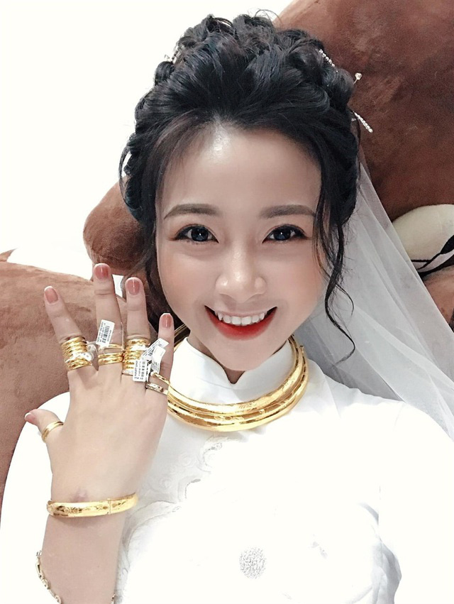 Trọn bộ người đẹp Việt đeo vàng trĩu cổ trong ngày lấy chồng - Ảnh 6.