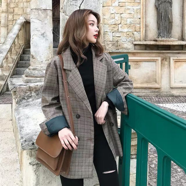 Thời tiết ấm lên, nàng công sở mặc 3 kiểu áo blazer này không bao giờ sợ bị lỗi mốt - Ảnh 9.