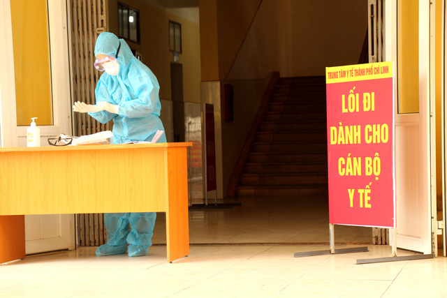 Bên trong khu điều trị cách ly tại Bệnh viện dã chiến Chí Linh - Ảnh 5.