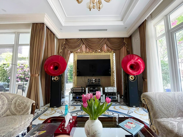 Nhà giàu chi tiền sắm bộ loa đắt như xe hạng sang, biệt thự khủng - Ảnh 1. Nhà giàu chi tiền sắm bộ loa đắt như xe hạng sang, biệt thự khủng - Ảnh 1.