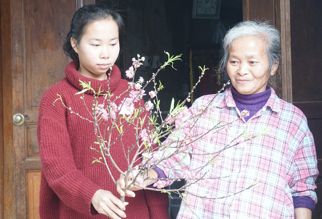 Con đường đến học bổng đại học 1 tỷ đồng của cô bé nghèo xứ Nghệ - Ảnh 5.