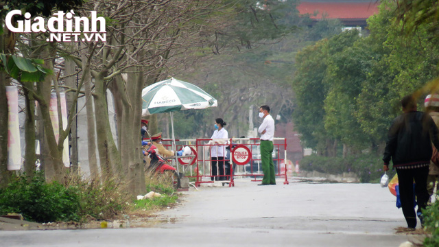 Hình ảnh ngày đầu phong tỏa những điểm 3 ca mắc COVID-19 từng đến ở Hải Phòng - Ảnh 4.