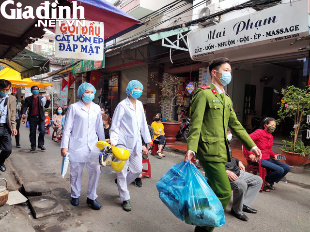 Hình ảnh ngày đầu phong tỏa những điểm 3 ca mắc COVID-19 từng đến ở Hải Phòng - Ảnh 36.