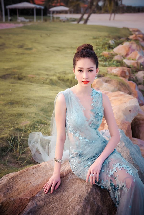Tuổi 30 của Hoa hậu Việt Nam Đặng Thu Thảo: Mẹ 2 con, nhan sắc không tuổi - Ảnh 6.