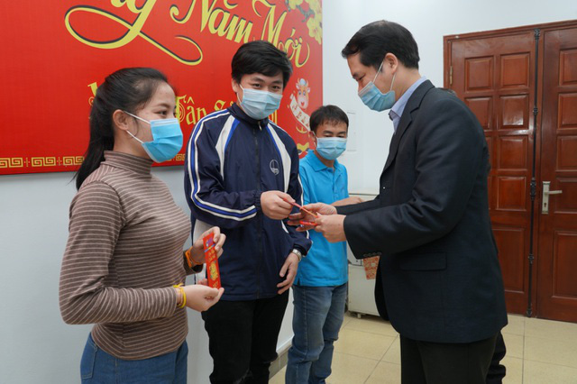 Ấm áp hương vị Tết cổ truyền Việt Nam với sinh viên nước ngoài - Ảnh 1.