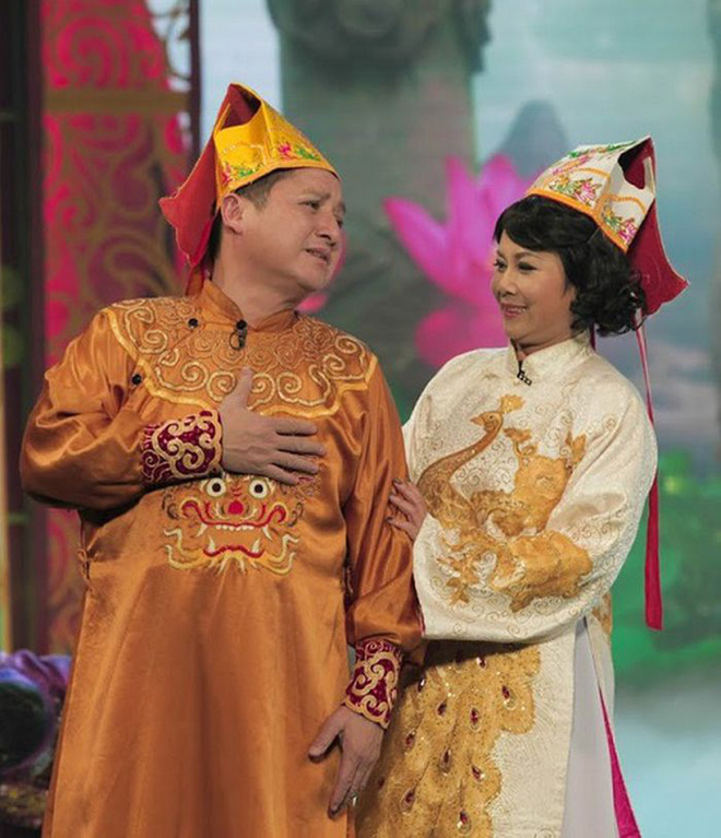 Minh C&uacute;c: T&ocirc;i gọi cho mẹ Minh Hằng, mẹ &ograve;a kh&oacute;c trong điện thoại: Bố mất rồi con ạ - Ảnh 2.