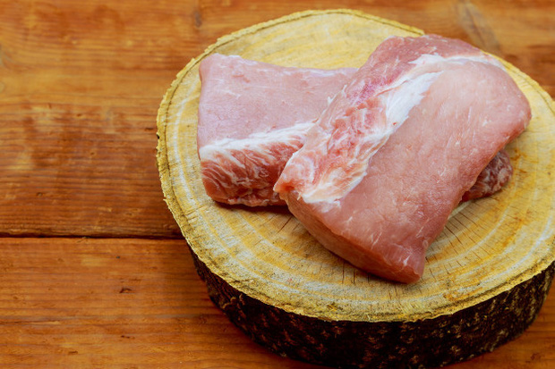 6 thói quen nguy hiểm khi nấu thịt lợn rất nhiều bà nội trợ Việt mắc phải, khiến món ăn sinh độc hại thân và mất ngon - Ảnh 2.