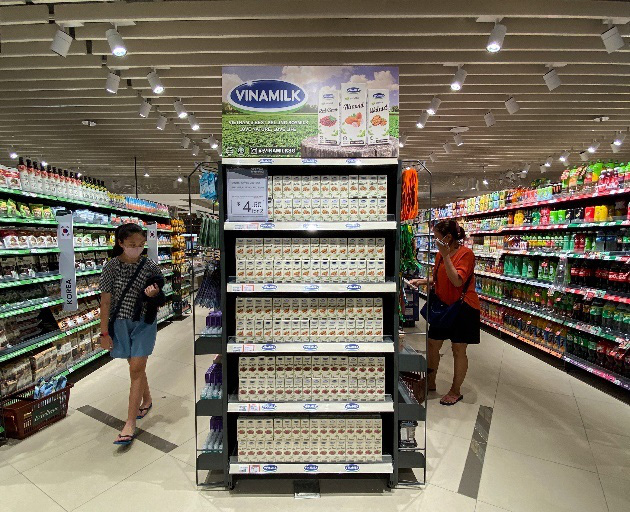 Vinamilk xuất khẩu sữa tươi chứa tổ yến đi Singapore, tiếp tục phát triển thị trường với phân khúc cao cấp - Ảnh 3.