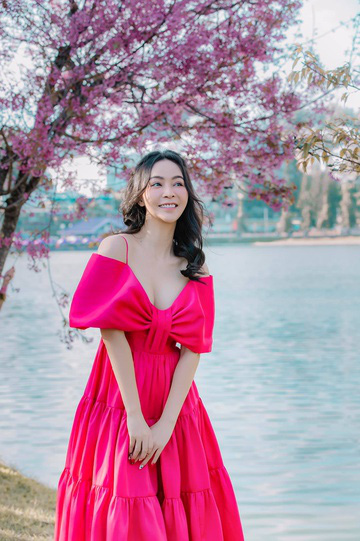 Quán quân Bolero: Tôi được bạn trai tặng 15 sổ tiết kiệm - Ảnh 3. Quán quân Bolero: Tôi được bạn trai tặng 15 sổ tiết kiệm - Ảnh 3.