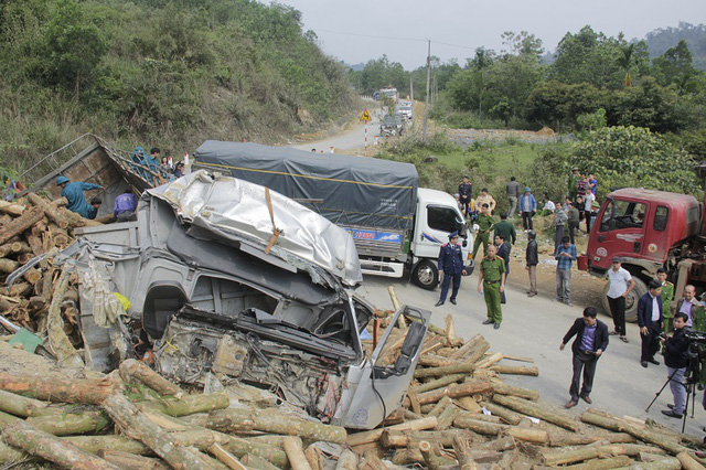 Nguyên nhân ban đầu vụ tai nạn thảm khốc làm 7 người tử vong ở Thanh Hóa - Ảnh 2.