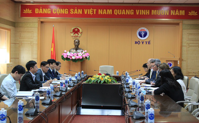 Bộ trưởng Bộ Y tế mong muốn CDC Hoa Kỳ trợ giúp thành lập 2 CDC Trung ương của Việt Nam - Ảnh 3.