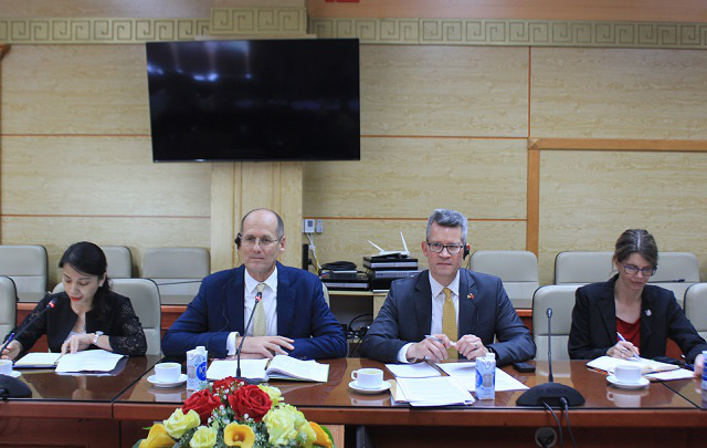 Bộ trưởng Bộ Y tế mong muốn CDC Hoa Kỳ trợ giúp thành lập 2 CDC Trung ương của Việt Nam - Ảnh 5.