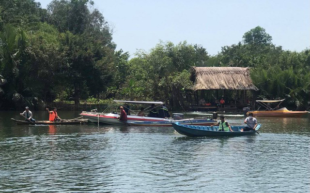 Lật ghe trên hồ gần khu sinh thái, 1 thanh niên chết đuối - Ảnh 1.