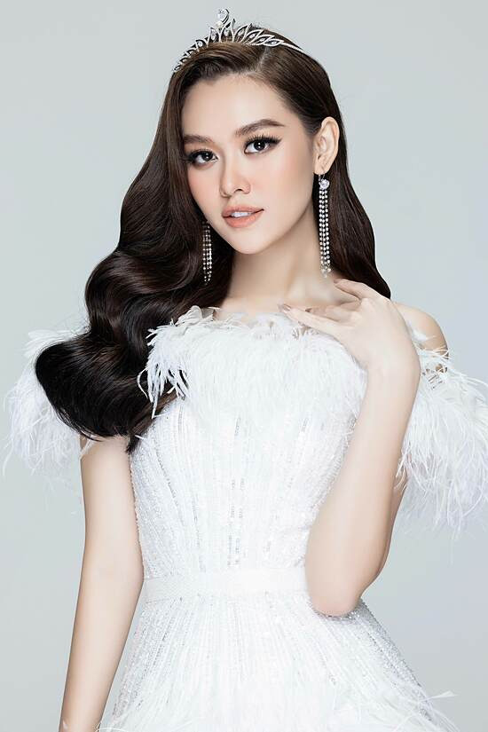 Nhan sắc top 3 Hoa hậu Thế giới Việt Nam 2019 sau hai năm - Ảnh 5.