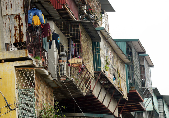 Vì sao việc cải tạo chung cư, tập thể cũ ở Hà Nội lại chậm trễ, kéo dài cả thập kỷ? - Ảnh 5.