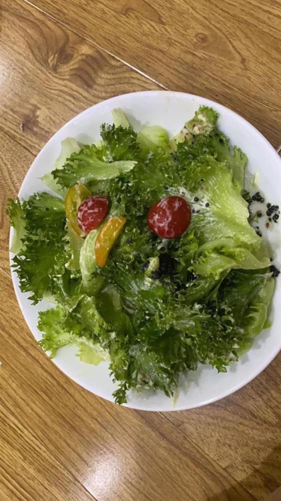 Vợ trẻ kém 15 tuổi của NSND Công Lý: Cho chồng 20 triệu tiền tiêu vặt đến công khai đòi hủy kết bạn - Ảnh 5.