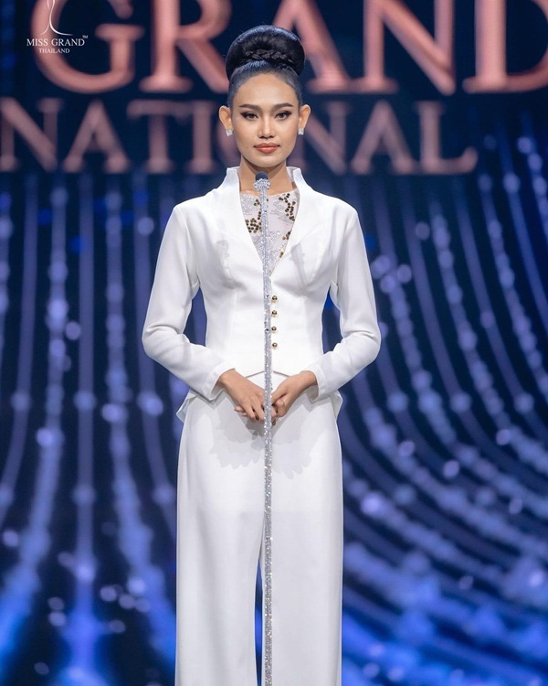 Nhan sắc Hoa hậu Hòa bình Myanmar bị truy nã - Ảnh 2.