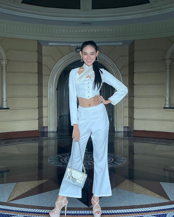 Nhan sắc Hoa hậu Hòa bình Myanmar bị truy nã - Ảnh 14.