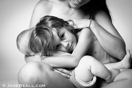 Những bức ảnh x&uacute;c động về cơ thể phụ nữ sau sinh đẻ 1