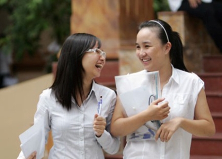 Trong bốn môn thi tốt nghiệp THPT phải có ngoại ngữ 2