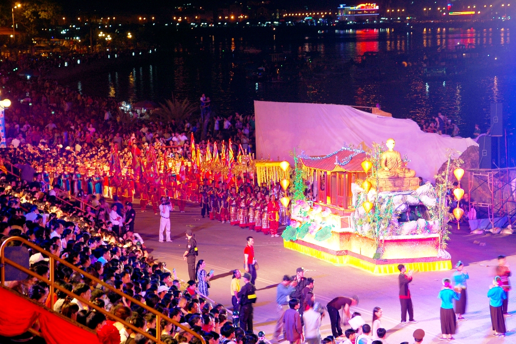 27/4 bắt đầu Carnaval Hạ Long 2013 4