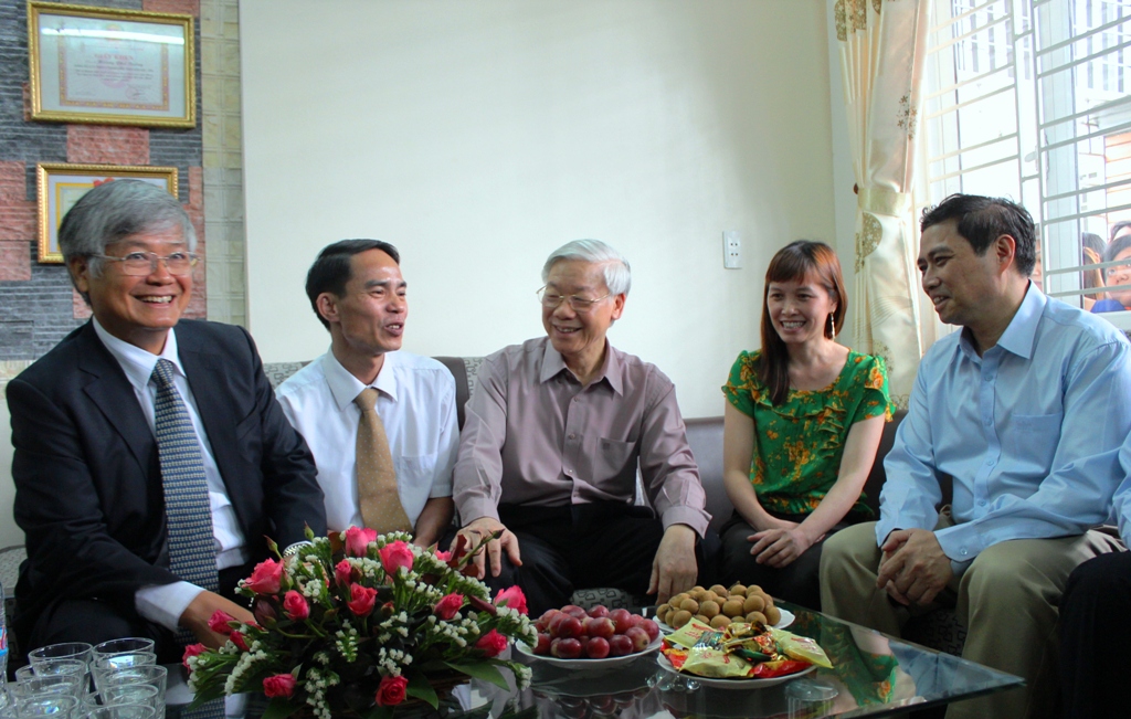Tổng Bí thư Nguyễn Phú Trọng thăm và làm việc tại tỉnh Quảng Ninh  3
