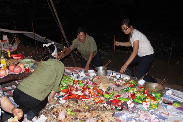 Phát hiện thêm hài cốt thứ 32 và làm lễ cầu siêu 5