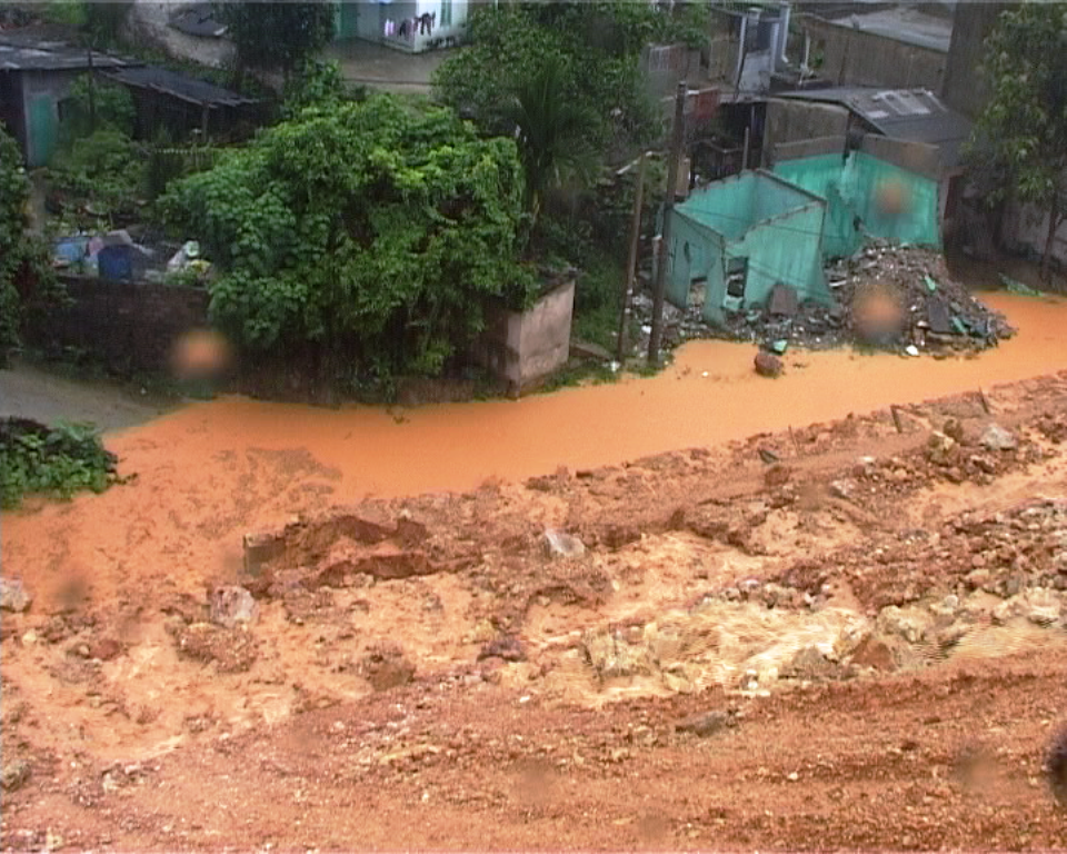 Quảng Ninh: Sạt lở đất gây nguy hiểm đến tính mạng người dân 3