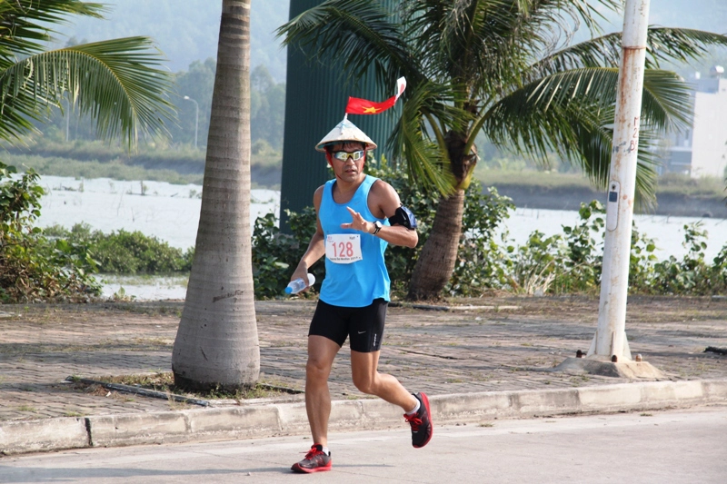 Những hình ảnh ấn tượng tại giải chạy Marathon Quốc tế Ha Long Bay 3