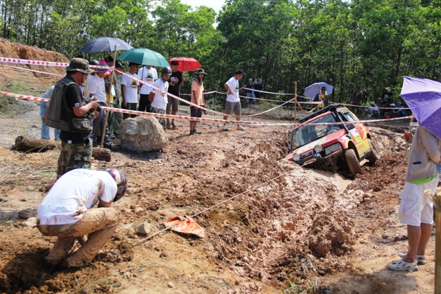 Ngày đầu tiên Giải đua xe địa hình Hạ Long: Nhiều gian nan thử thách 7