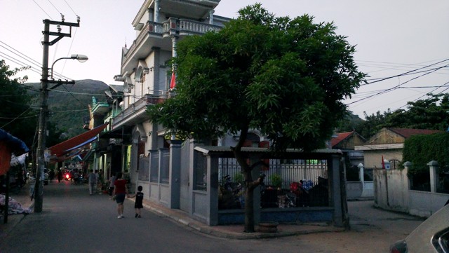 Lại xuất hiện sạt lún tại Cẩm Phả, di dời khẩn cấp 17 hộ dân 6