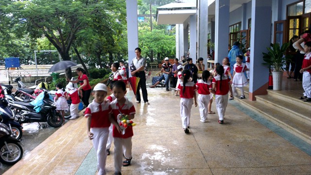Quảng Ninh: Học sinh không được hưởng trọn niềm vui ngày khai trường 21