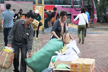 Xúc động ngày về thăm Đại đội nữ pháo binh Ngư Thủy 10