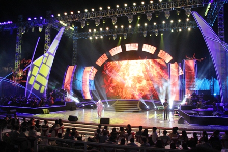 Live concert Bằng Kiều tại Quảng Ninh ế khách 1