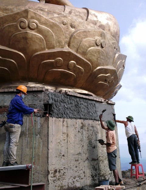 Gấp rút hoàn thành tượng đồng Phật hoàng Trần Nhân Tông  để kịp Đại lễ  4
