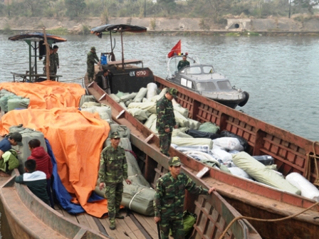 Quảng Ninh: Li&ecirc;n tiếp bắt giữ c&aacute;c vụ h&agrave;ng lậu v&agrave; ph&aacute;o nổ 1