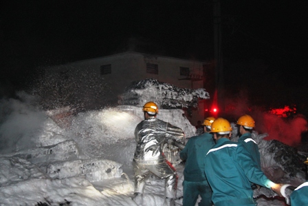 Quảng Ninh: Ch&aacute;y lớn ở Nh&agrave; m&aacute;y tuyển than Nam Cầu Trắng 14