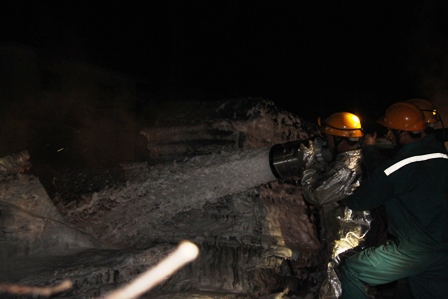 Quảng Ninh: Ch&aacute;y lớn ở Nh&agrave; m&aacute;y tuyển than Nam Cầu Trắng 12