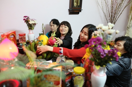 Thuỳ Candy đ&oacute;n tết ấm &aacute;p b&ecirc;n gia đ&igrave;nh tại Hạ Long 6