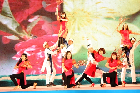 Quảng Ninh: Tưng bừng Lễ hội mừng Đảng mừng Xu&acirc;n Gi&aacute;p Ngọ 2014  3