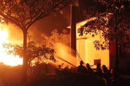 Quảng Ninh: Ch&aacute;y lớn ở Nh&agrave; m&aacute;y tuyển than Nam Cầu Trắng 8